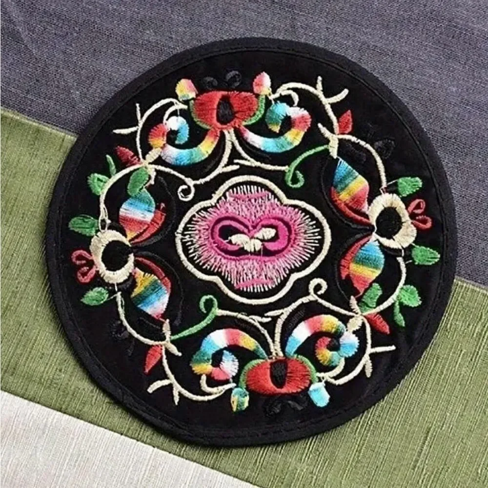 4pc Set Embroidered Cloth Table Mats  Durable Protective Coasters Assorted